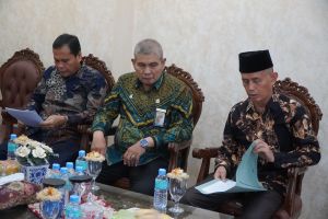 Pengadilan Agama Lubuk Pakam menyambut kedatangan tim Pembinaan dan Pengawasan Daerah pada Pengadilan Agama Lubuk Pakam oleh Pengadilan Tinggi Agama Medan